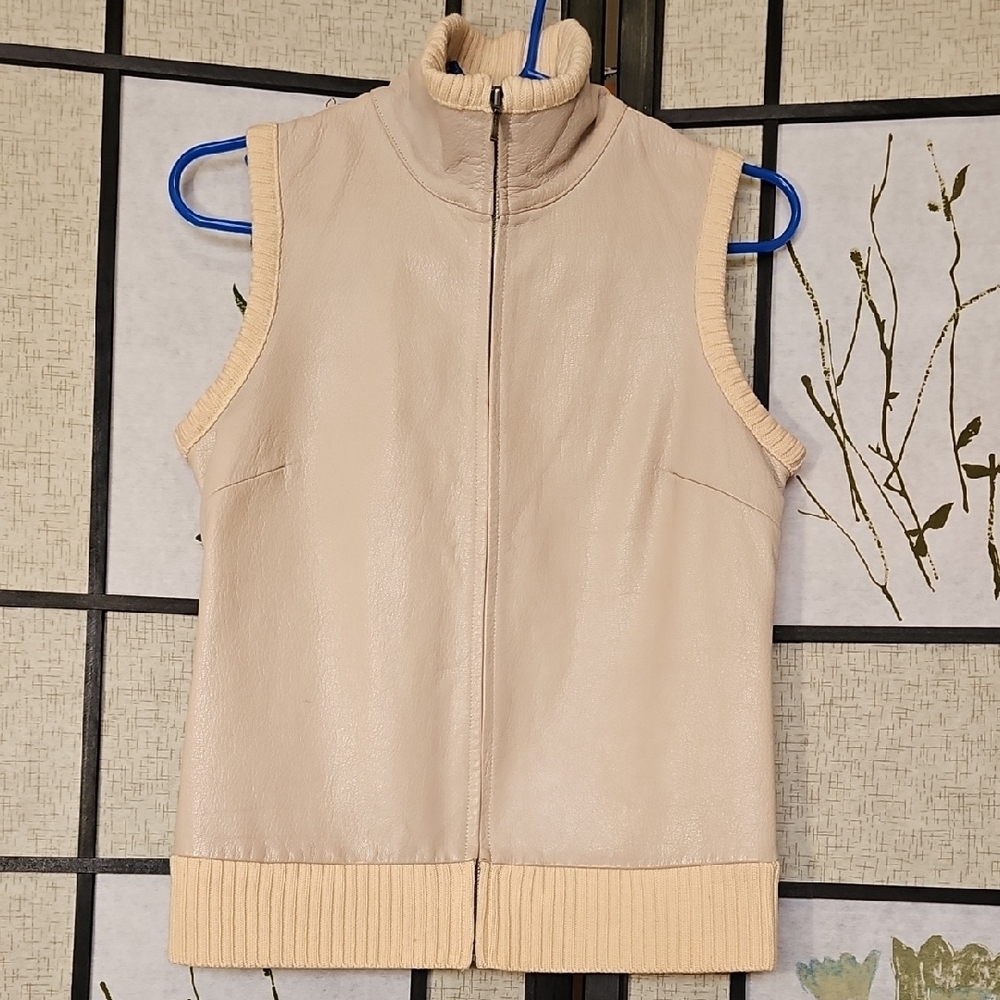 Banana Republic Cream Knit Vest High-Neck Style